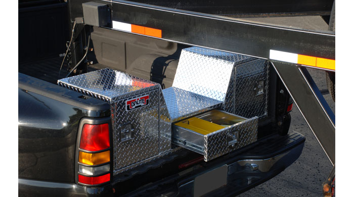 BRUTE, 57" "V" Shape Goose Neck / Fifth Wheel Tailgate Box, RB257D