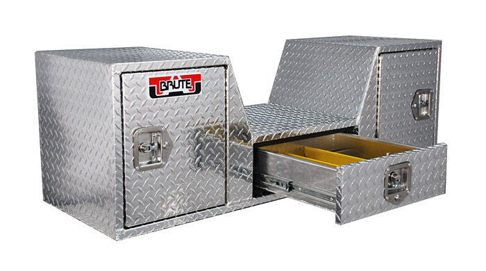 BRUTE, 57" "V" Shape Goose Neck / Fifth Wheel Tailgate Box, RB257D